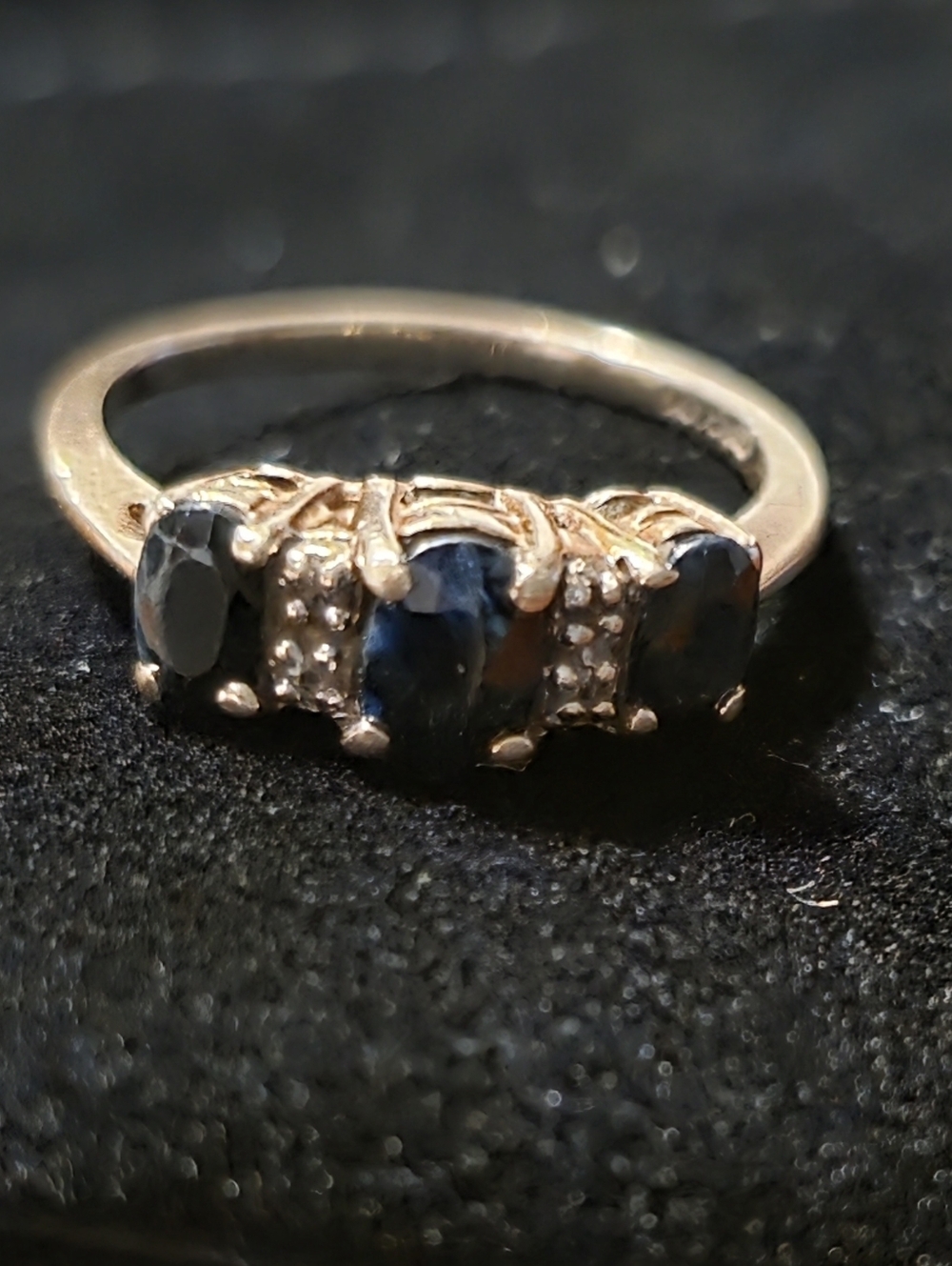 10k Gold Natural Stone Sapphire Ring Size 5 1/2